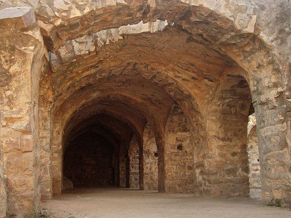 who built golconda fort